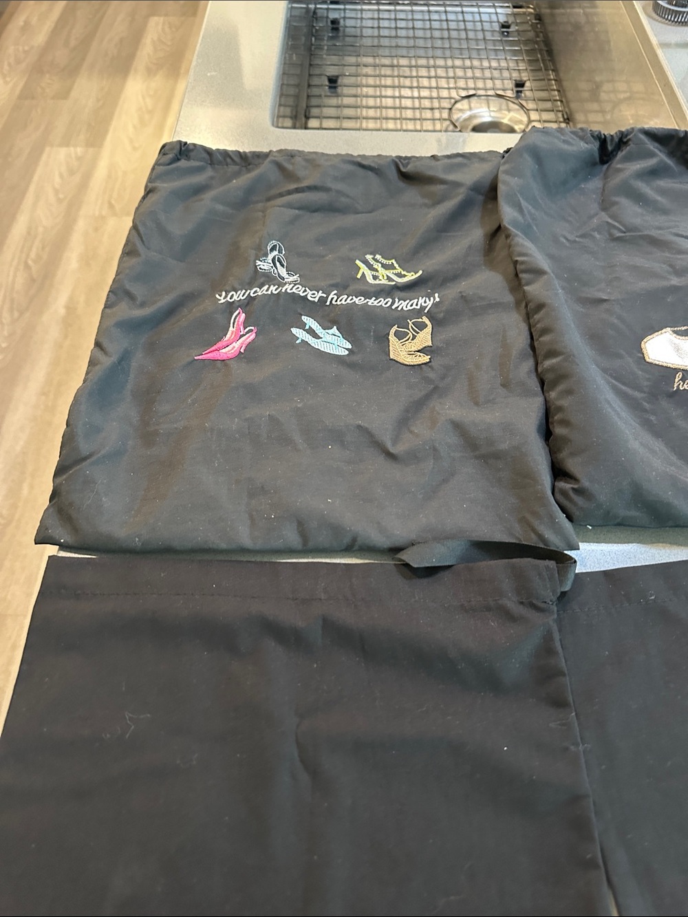 Bags - Picture 3 of 7